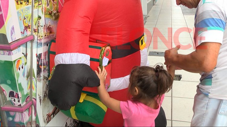 Los chicos ya comenzaron a elegir qué le pedirán a Papá Noel