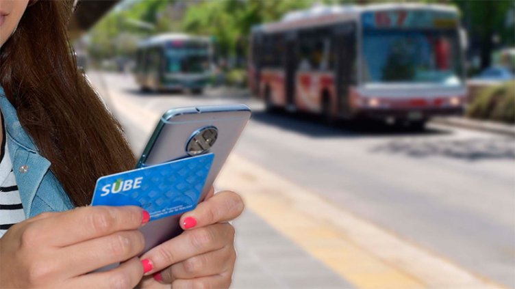 Funciona sin topes de descarga la app para cargar la SUBE desde el celular