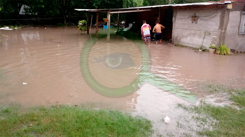 Anegamientos en La Paz tras el desborde de un arroyo por 150mm de lluvia
