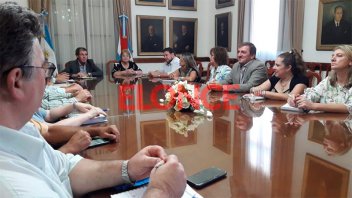 El Gobierno hizo una propuesta salarial a los gremios docentes: El detalle