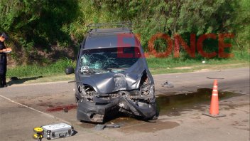 Conductor embistió a motociclista luego de impactar contra una columna