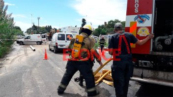 Sin agua: La rotura de un caño de gas demora la reparación del acueducto dañado