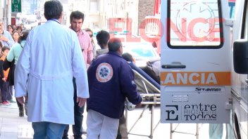 Rescataron a mujer atrapada tras el desplome del ascensor en edificio céntrico