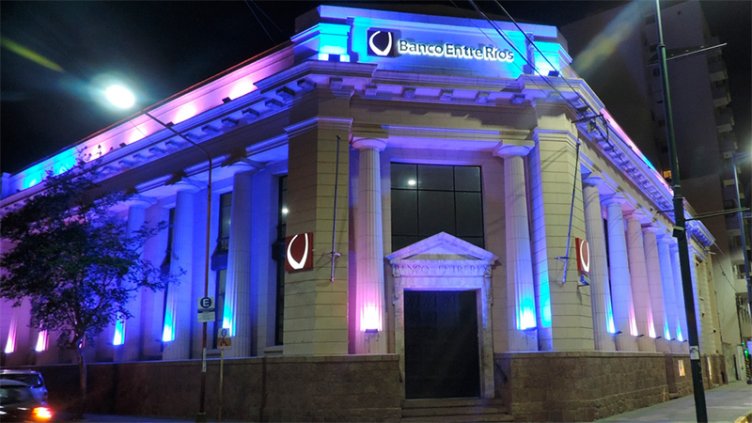 Banco Entre Ríos revalorizó su edificio histórico y construye nuevo