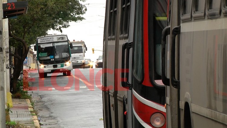 Empresas de colectivos proyectan menos frecuencias y suspensión de choferes