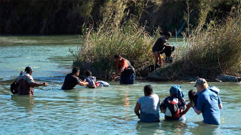 Los cuerpos de migrante y su hija ahogados en río Bravo llegaron a El ...