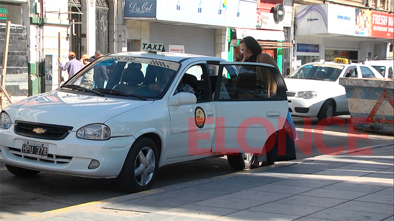 Taxistas, con más demandas por el paro de colectivos.
