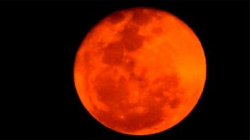 ¿Por qué la luna se vio