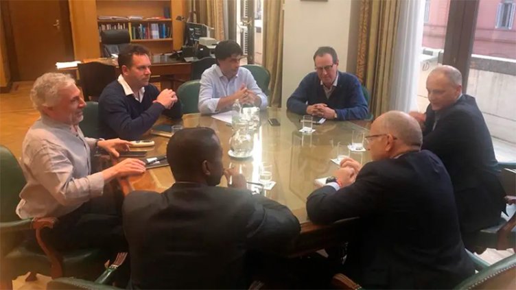 Primer encuentro protocolar entre el FMI y el ministro Lacunza
