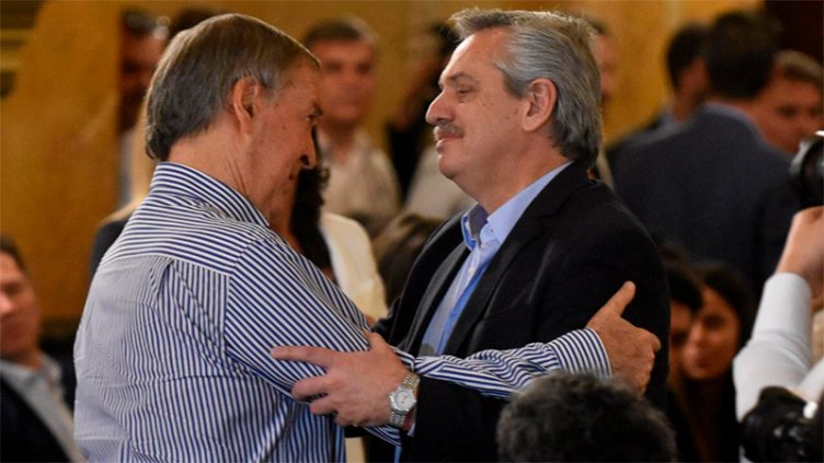 Fernández y Schiaretti se reunieron en la misa en homenaje a De la Sota