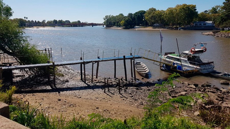Bajante del r&iacute;o en Gualeguaych&uacute;.