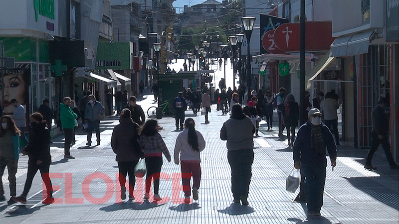 COVID-19 en Paraná: Aseguran que mermó el movimiento en Peatonal San Martín