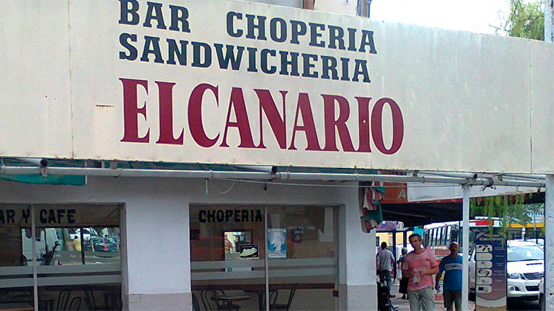 Cerró el mítico bar "El Canario" tras 48 años.
