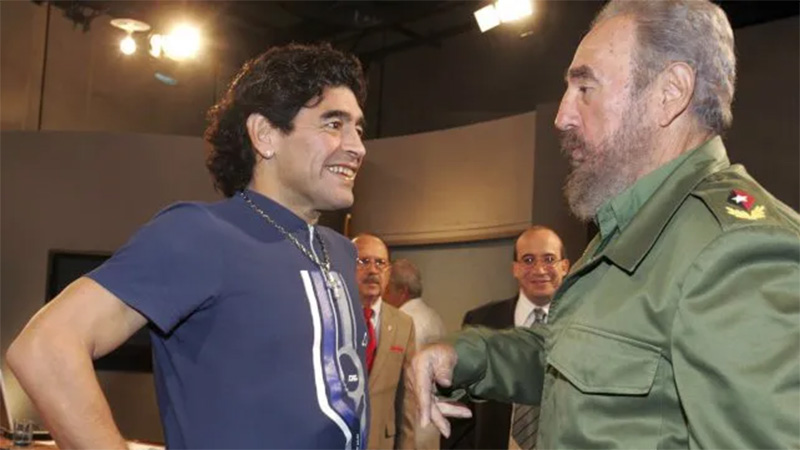 Maradona murió el mismo día que Fidel Castro