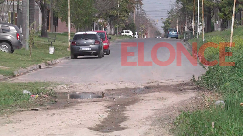 Vecinos reclaman por el mal estado de calle Mihura | Elonce.com