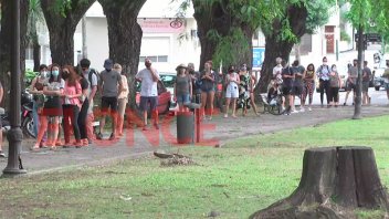 Crece la concurrencia de gente para hisoparse en la Unidad Móvil de Paraná