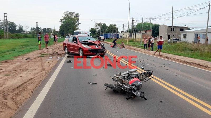 Motociclista falleció tras impresionante choque frontal con auto en ex Ruta 26
