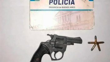 Alarma en Mar del Plata: niño de 8 años llevó un arma con 5 balas a la escuela