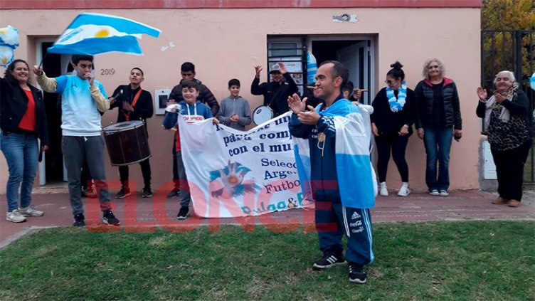 Recibieron en Paraná al campeón de la Copa América de Talla Baja, Ángel Ielpo