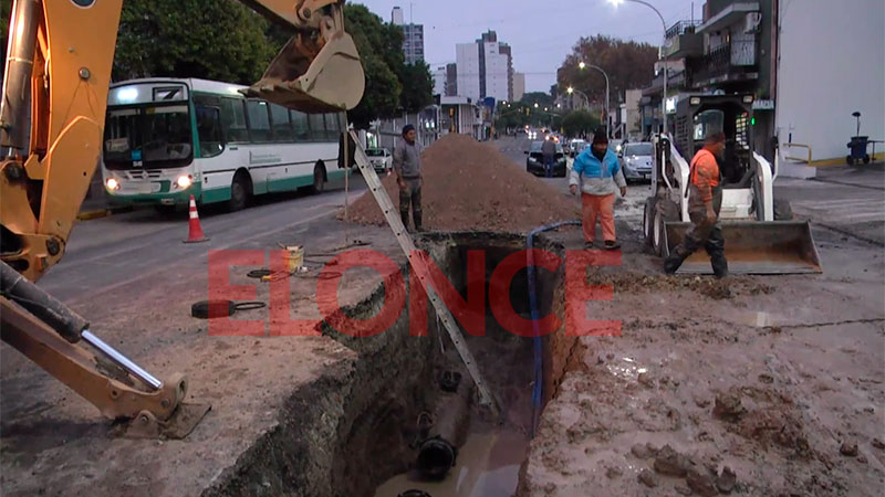Finalizaron arreglo y se restablece el servicio de agua en barrios de ...