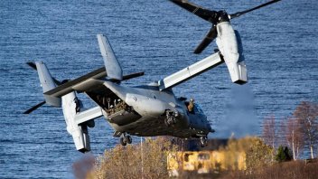 Avión militar se estrelló en Estados Unidos con cinco marines a bordo