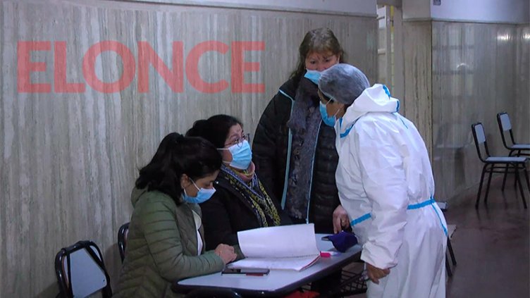 Continúan los operativos de vacunación contra el Covid-19 en Escuela Hogar
