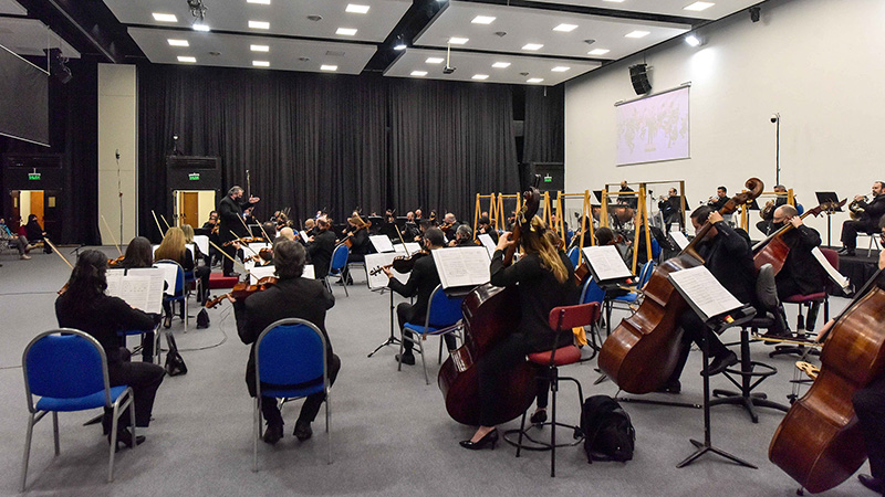 La Sinfónica se presentará junto a la violinista prodigio Pilar Magalí Policano