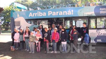 Alumnos de la escuela Mitre disfrutaron del recorrido del Bus Turístico