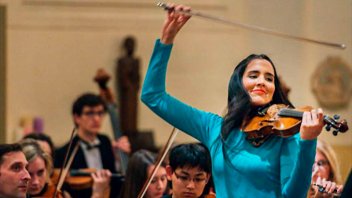 La Orquesta Sinfónica se presentará junto a la violinista Aisha Syed Castro