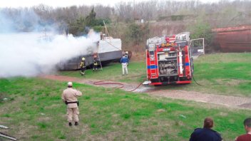 Se incendió una embarcación en Concepción del Uruguay