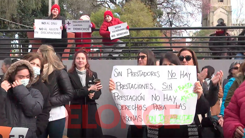 Prestadores de personas con discapacidad reclamaron por falta de pago