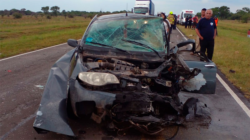 Dos fallecidos y tres heridos en choque frontal sobre Ruta 12 | Elonce.com