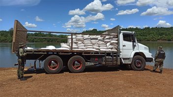 Incautaron más de 10 toneladas de soja que iban a exportar por el río Uruguay
