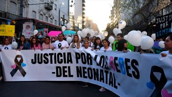 Juzgarán a enfermera acusada de la muerte de cinco bebés en hospital de Córdoba