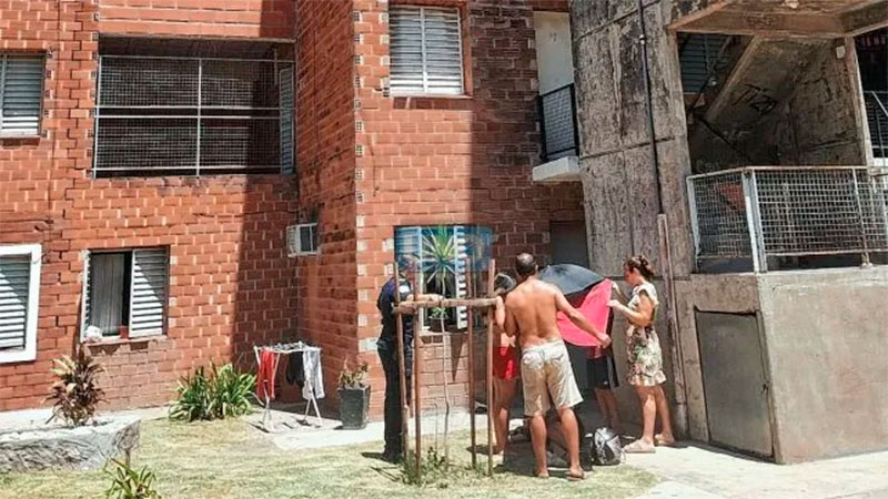 Una mujer sufrió golpes tras caer de un tercer piso | Elonce.com