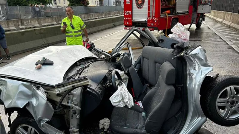 Conductor de un auto sufrió politraumatismo tras ser embestido por dos ...