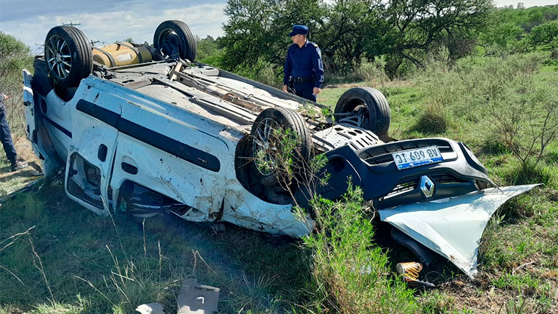 Falleció una mujer tras el vuelco de un vehículo en la Autovía Artigas ...