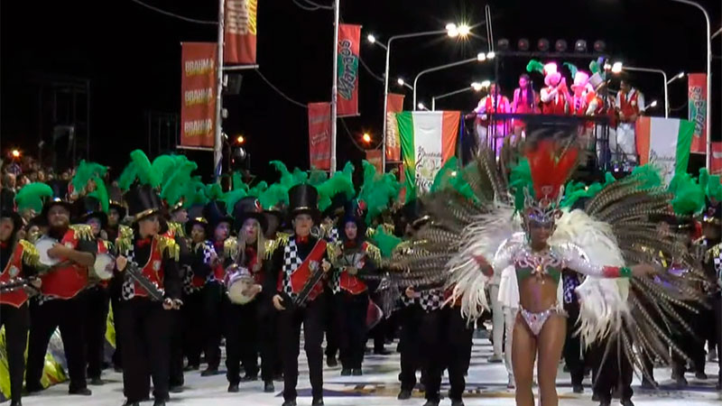 Con Ritmo Y Baile Concordia Vivió Su última Noche De Carnavales Sociedad