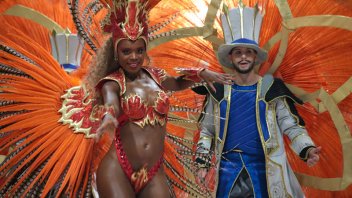 El viernes darán a conocer argumentos y trajes para el Carnaval de Gualeguaychú