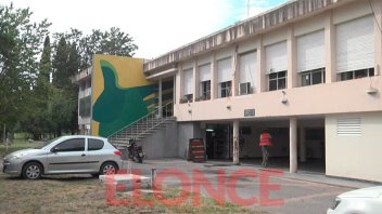 Trabajadores del Hospital Escuela de Paraná adhieren al paro nacional de ATE