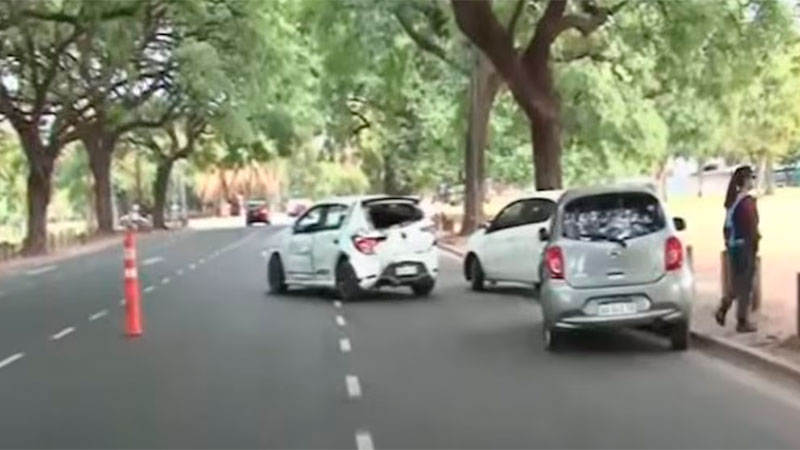 Peatón falleció al ser atropellado por un auto cuando cruzaba la calle ...