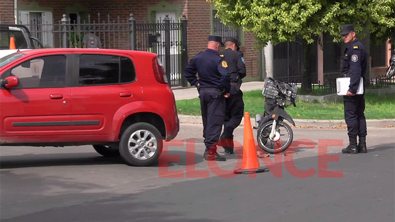 Un herido fue el saldo del choque entre un auto y una moto en Paraná ...