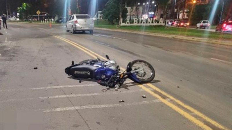 Un Motociclista Sufrió Graves Lesiones Tras Chocar Contra Un Auto