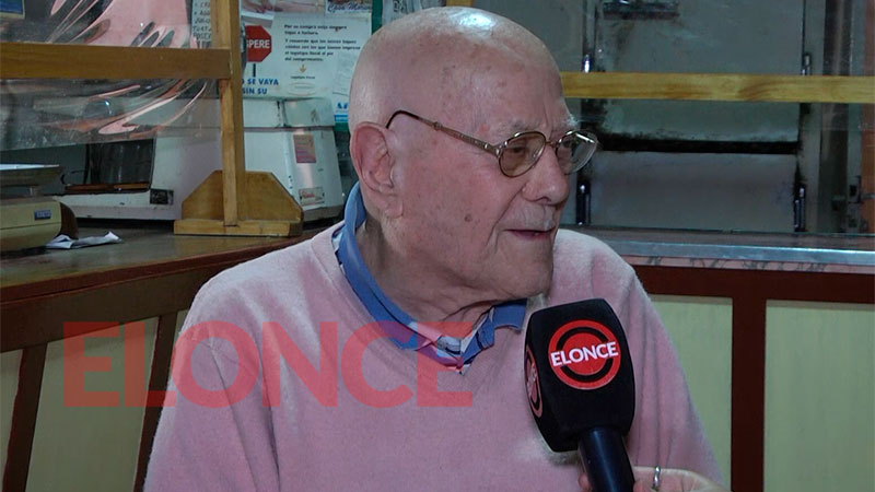 A los 94 años, Don Basso sigue atendiendo su negocio: &ldquo;Me entusiasma el trabajo&rdquo;