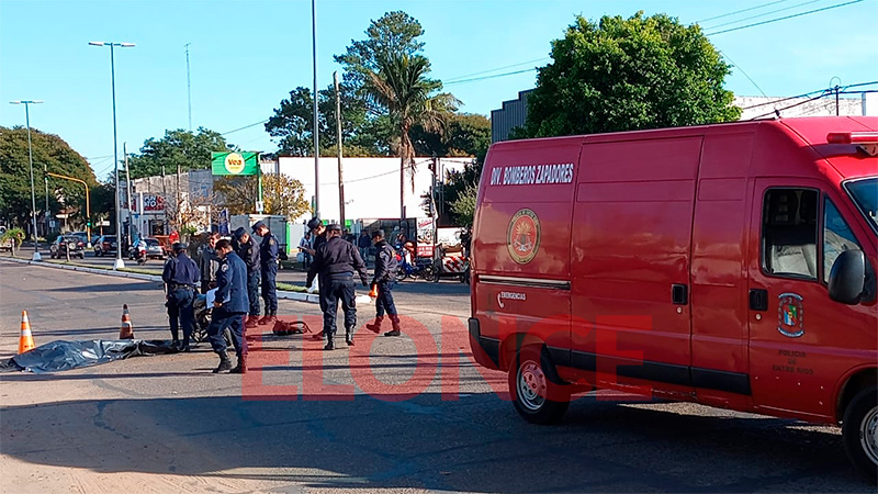 Un muerto fue el saldo de violentísimo choque entre una moto y un auto ...