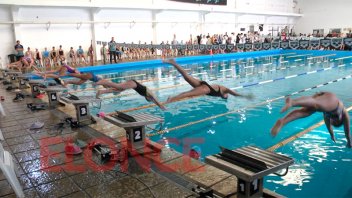Más de 300 competidores participan del Campeonato Entrerriano de Natación