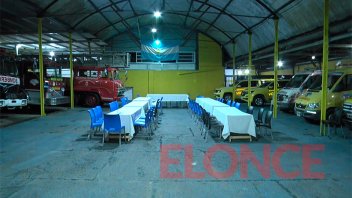 “Ayudar a la gente no tiene precio”, dijo un bombero en su día