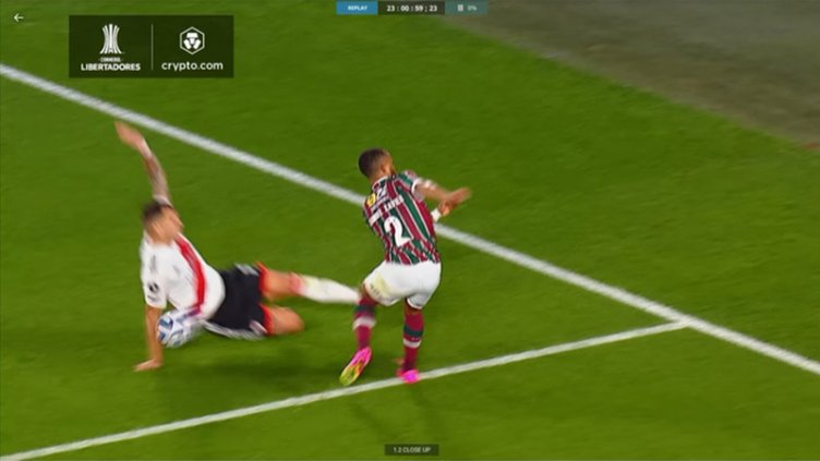 Conmebol publicó los audios del VAR en la polémica mano de un jugador de River