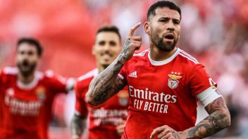 Otamendi no jugará en River: renovó con Benfica por dos temporadas