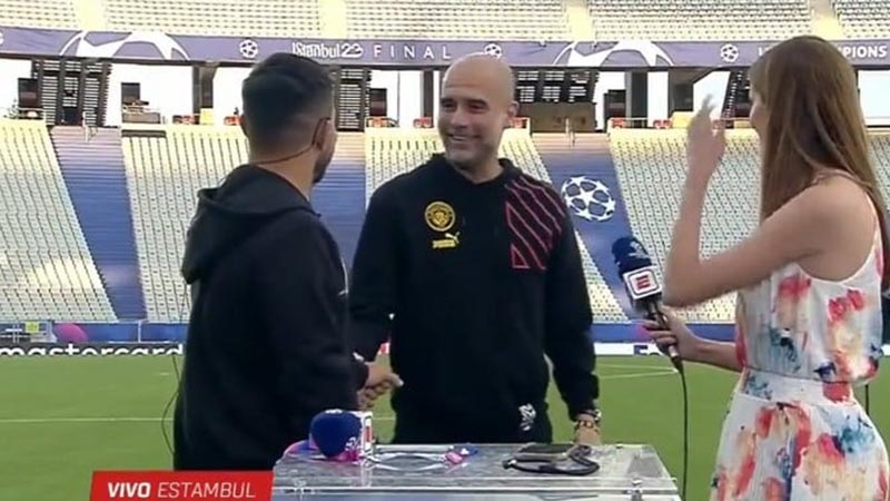 Agüero se reecontró con Guardiola previo a la final de Champions.